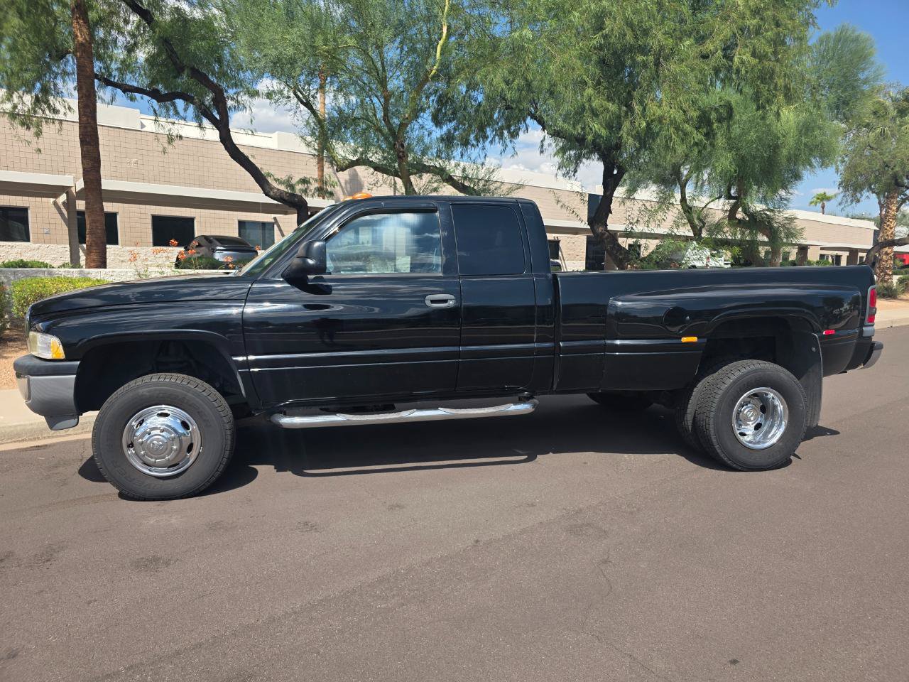 Used 2001 Dodge Ram 3500 Truck 4x4 Quad Cab image 3