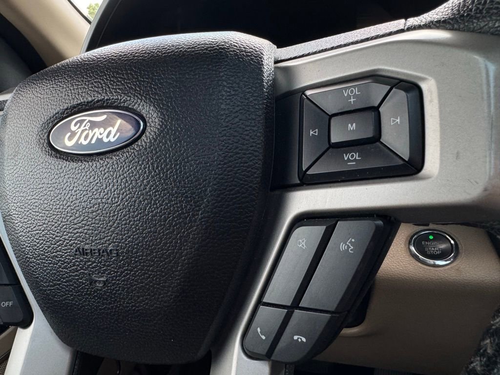 Used 2016 Ford F150 Lariat w/ Equipment Group 501A Mid AWD/4WD image 29
