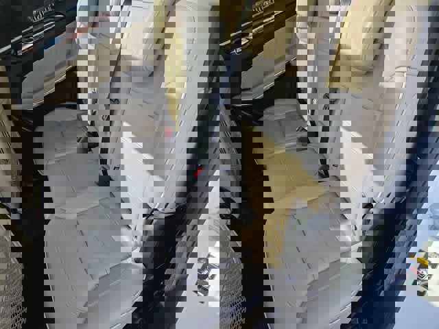 Used 2014 Mercedes-Benz GL 550 4MATIC image 20