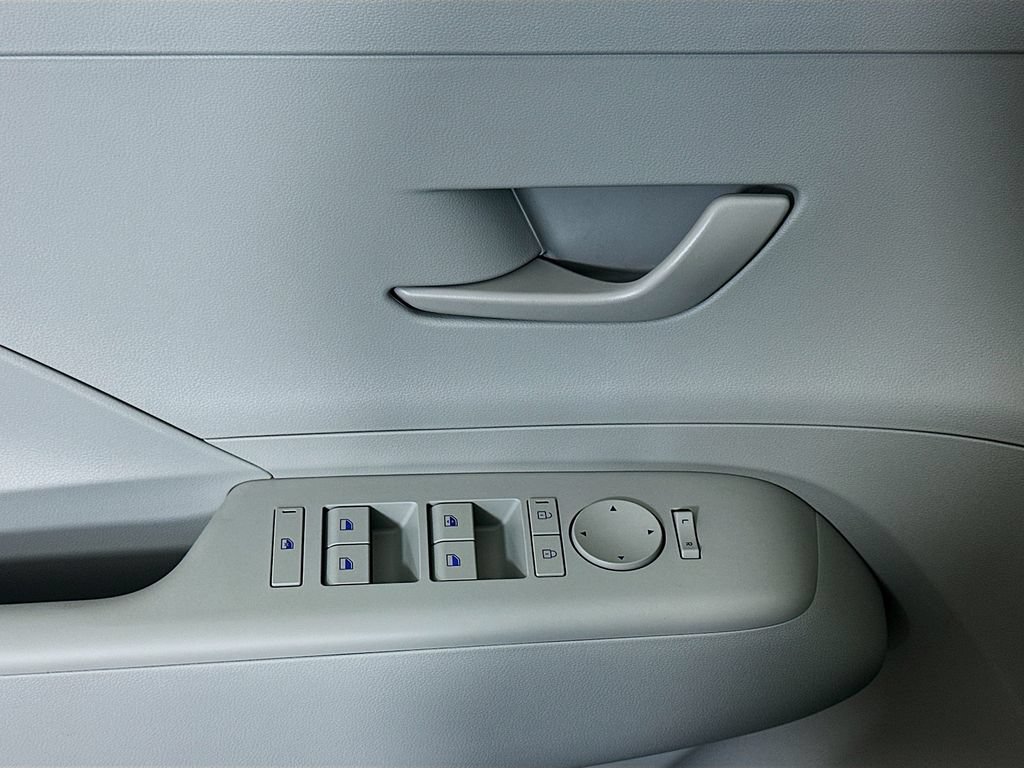 New 2026 Hyundai Kona SE FWD image 18