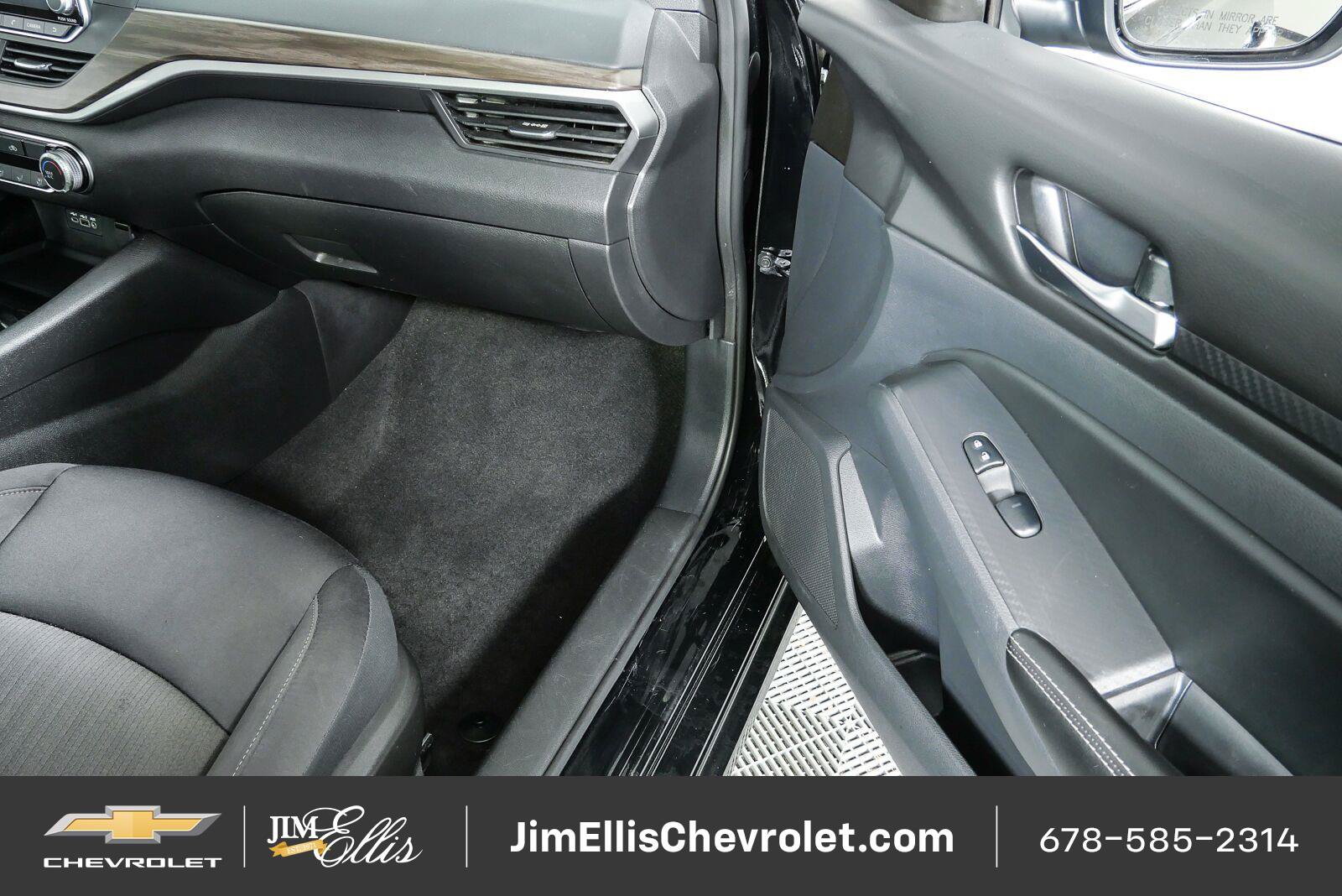 Used 2024 Nissan Altima 2.5 SV FWD image 22
