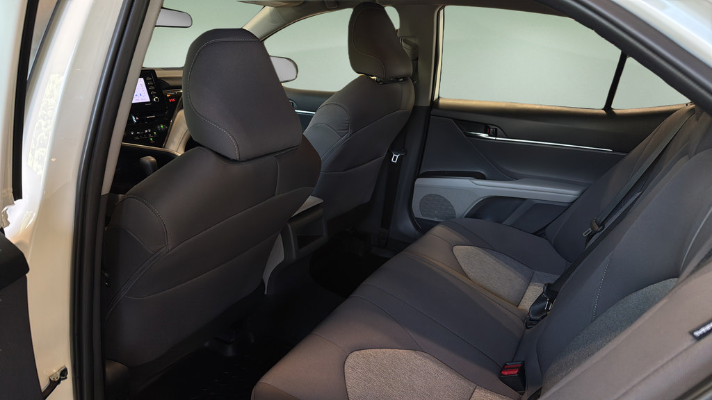 Used 2024 Toyota Camry LE FWD image 15