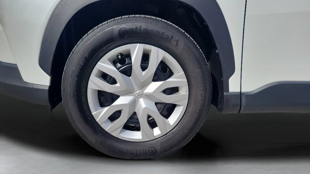 Certified 2025 Toyota Corolla Cross L FWD image 10