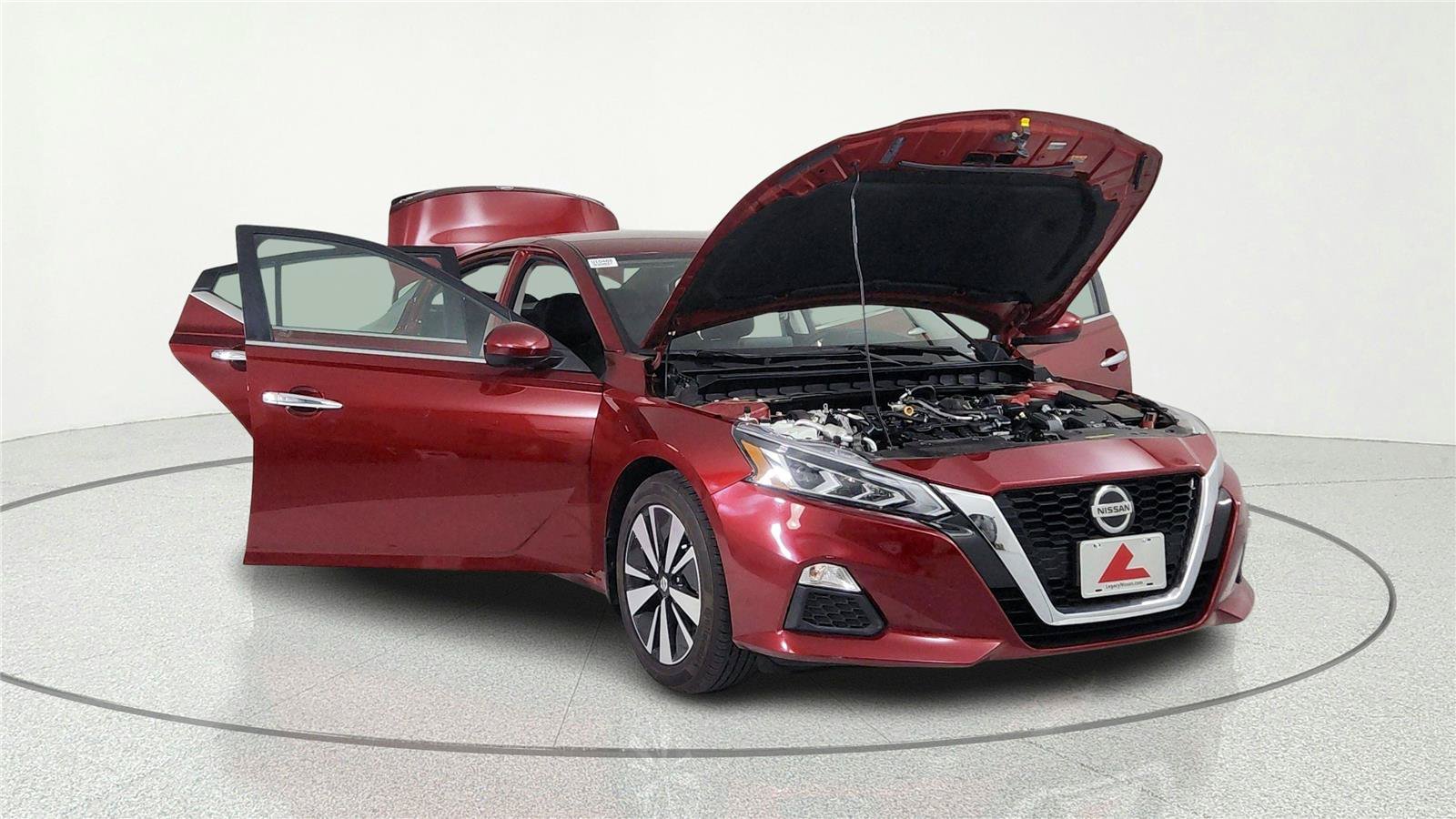 Used 2022 Nissan Altima 2.5 SV FWD image 7