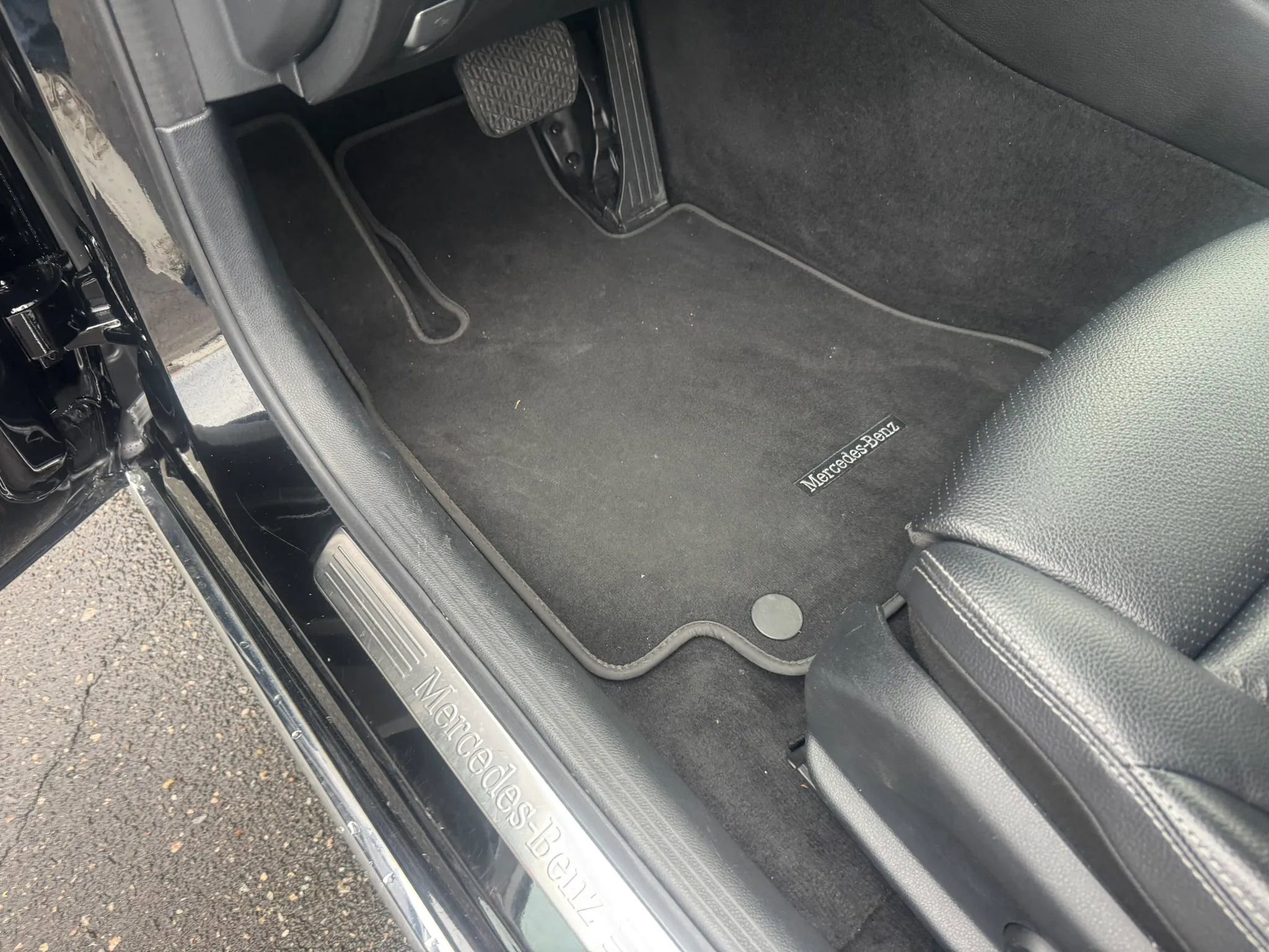 Used 2017 Mercedes-Benz C 300 Sedan image 19