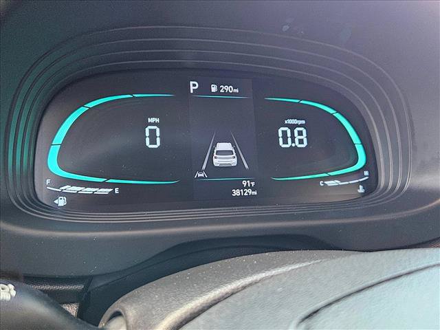 Used 2023 Hyundai Venue SEL FWD image 7