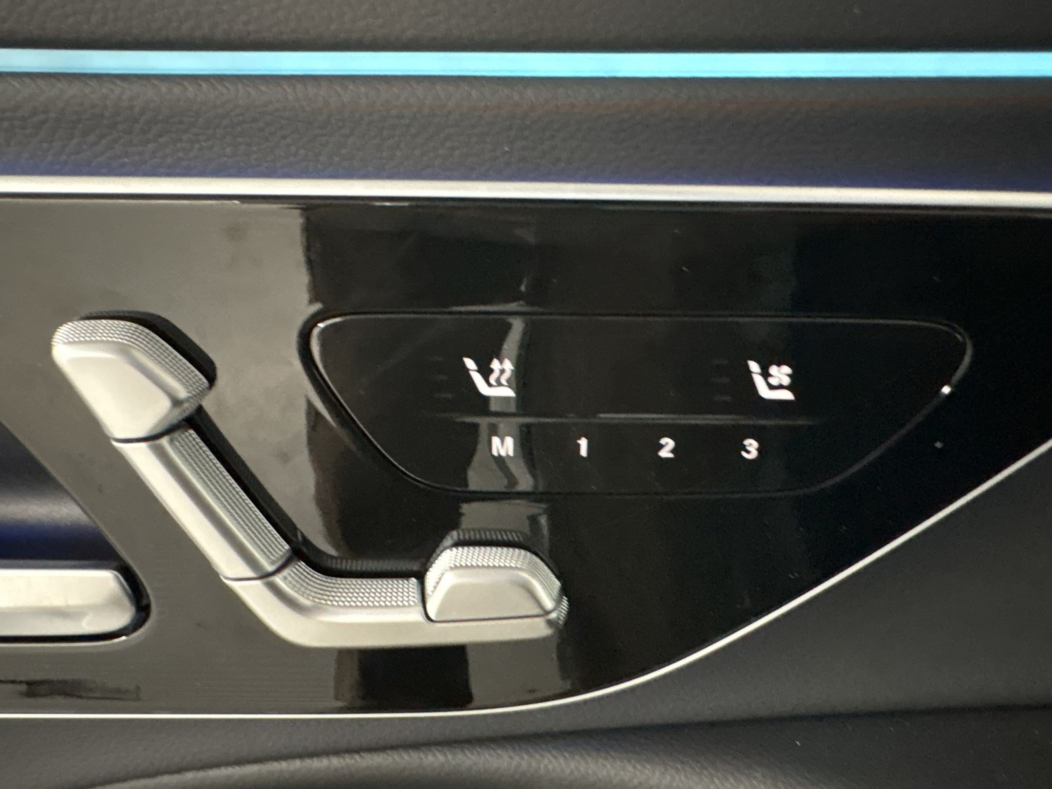 New 2026 Mercedes-Benz E 450 4MATIC Sedan image 26