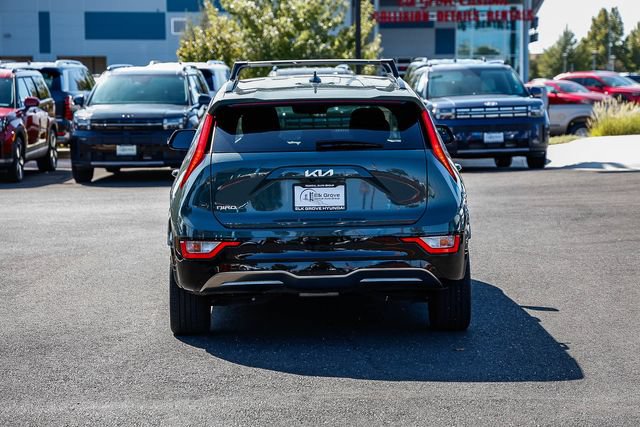 Used 2024 Kia Niro Wind w/ Wind Preserve Package FWD image 4