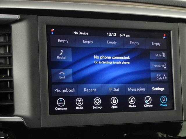 Used 2021 Chrysler Voyager L FWD image 34