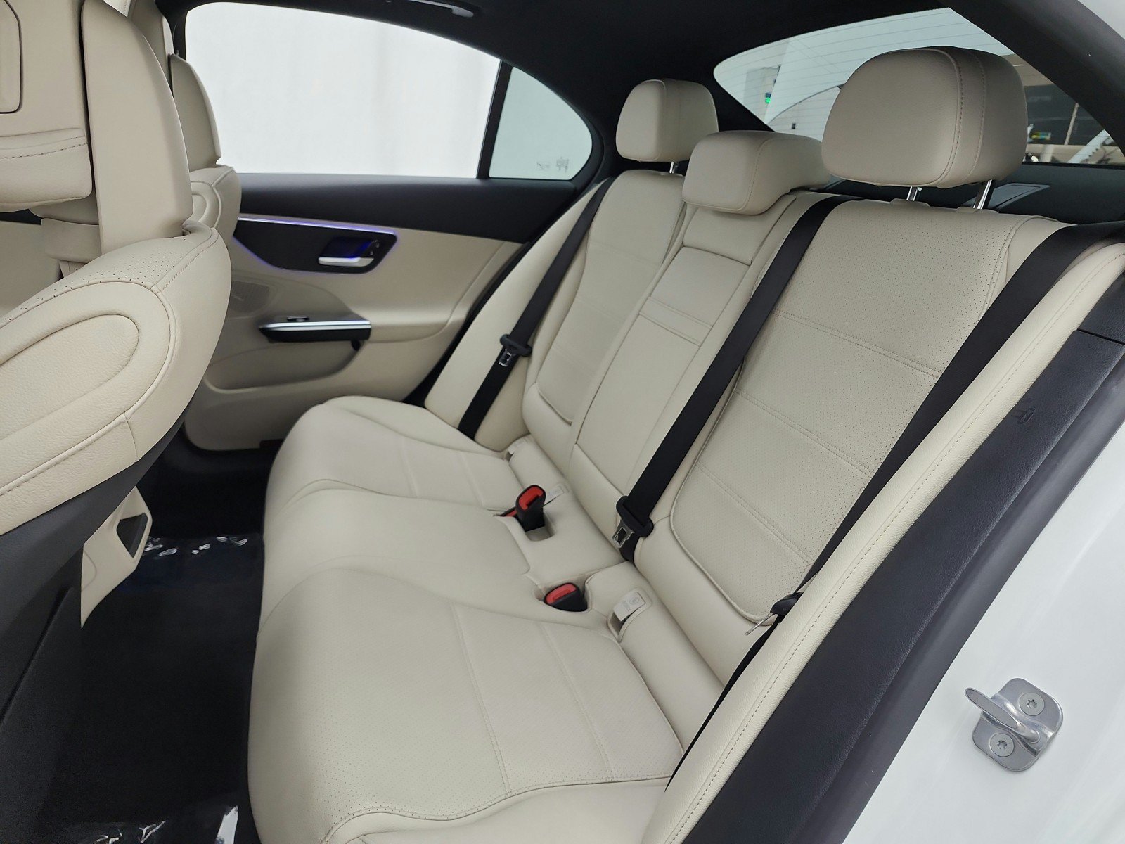 Used 2024 Mercedes-Benz C 300 Sedan image 15