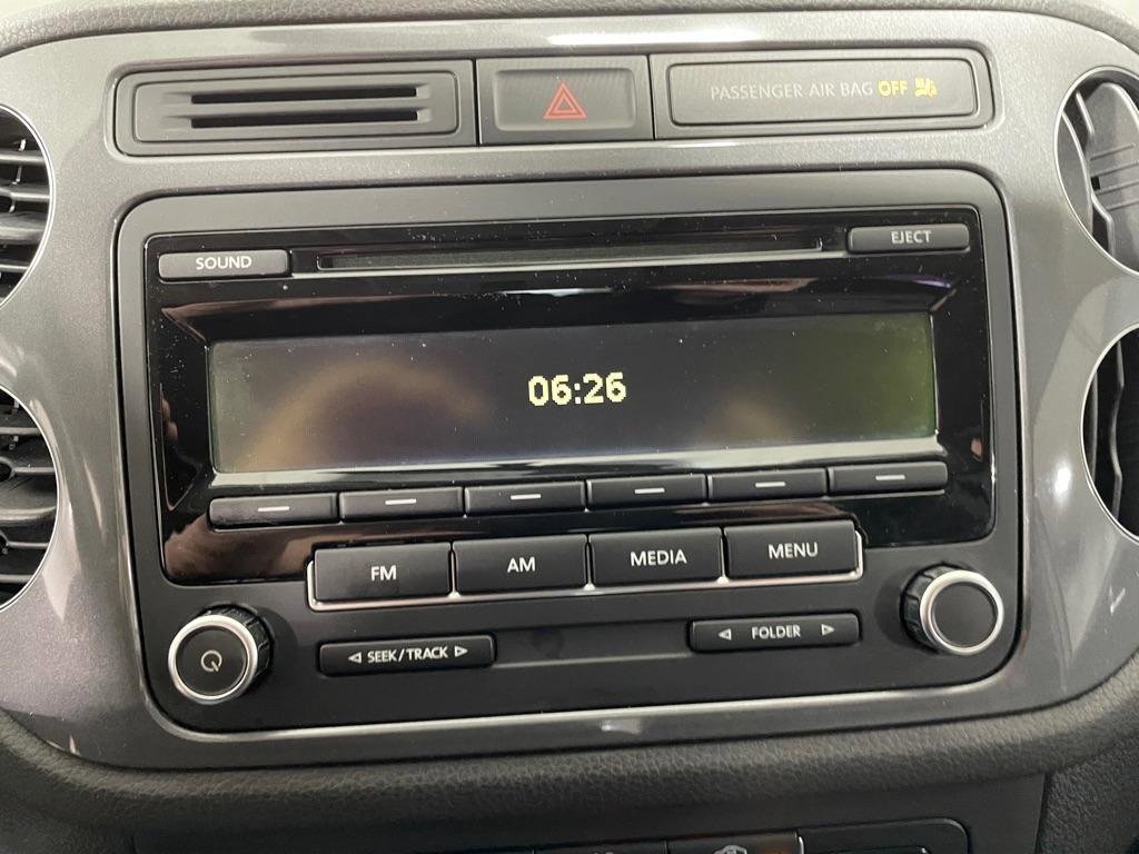 Used 2012 Volkswagen Tiguan S image 29