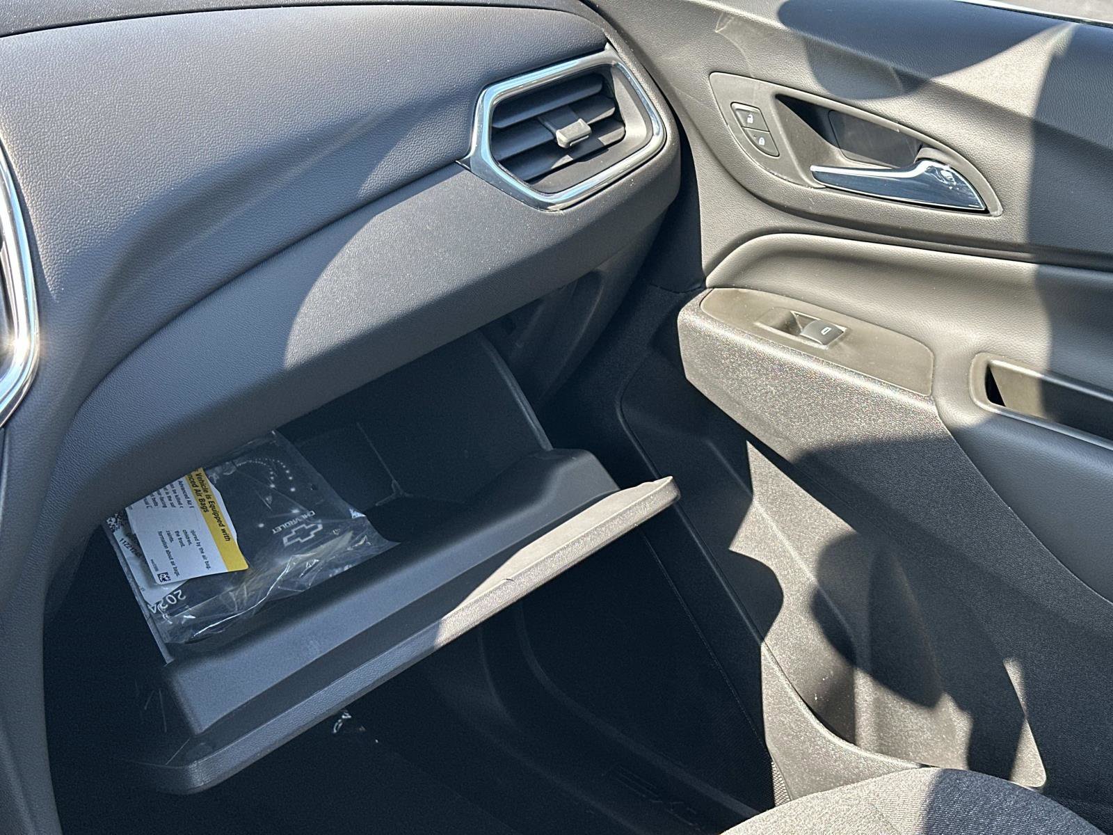 Certified 2024 Chevrolet Equinox LT FWD image 31