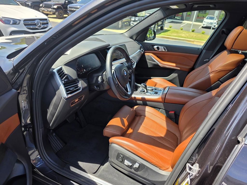 Used 2023 BMW X5 xDrive40i w/ Luxury Seating Package AWD/4WD image 24