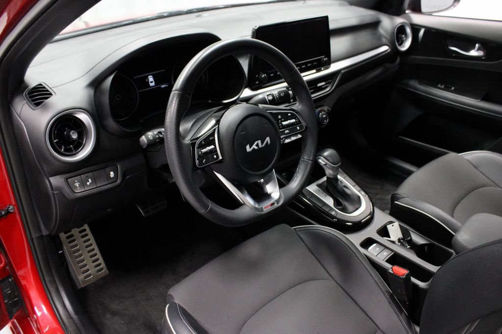 Used 2024 Kia Forte GT-Line w/ GT-Line Premium Package FWD image 25