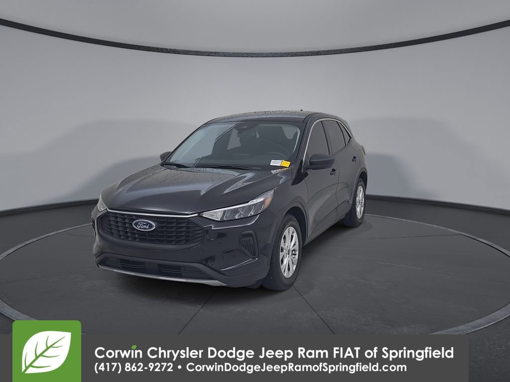 Used 2024 Ford Escape Active w/ Cold Weather Package image 6