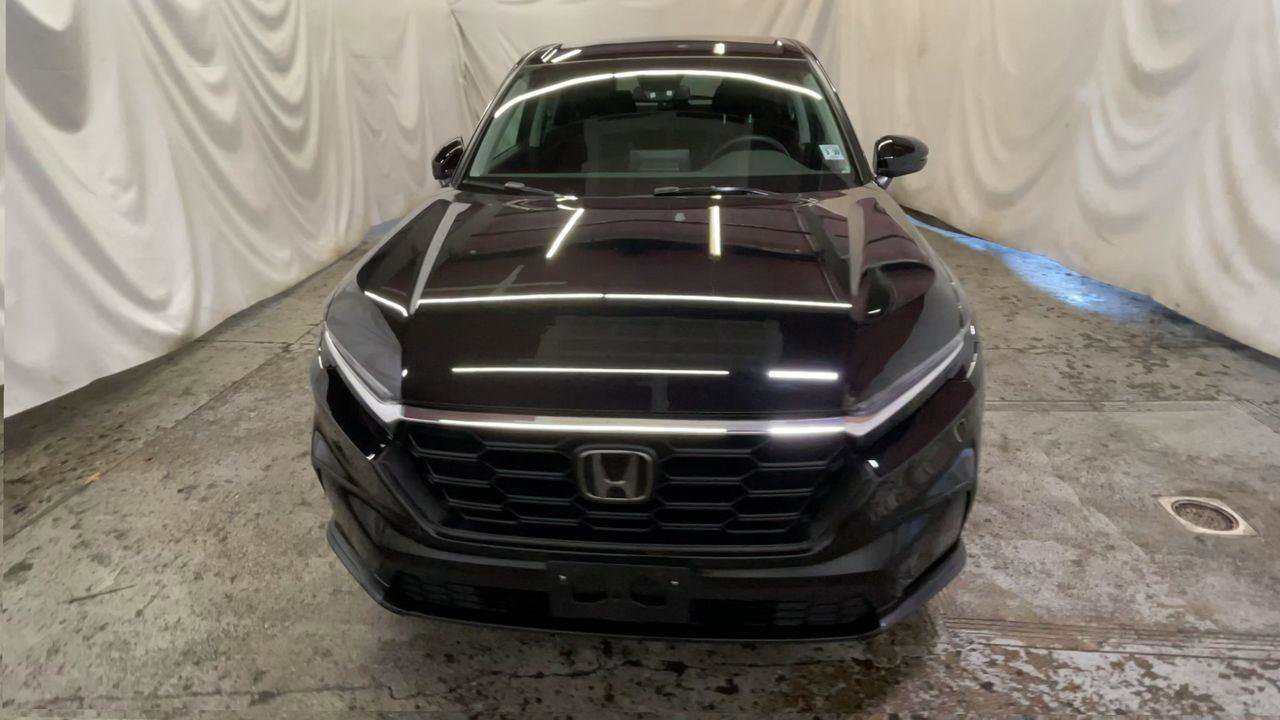 Used 2025 Honda CR-V LX image 3