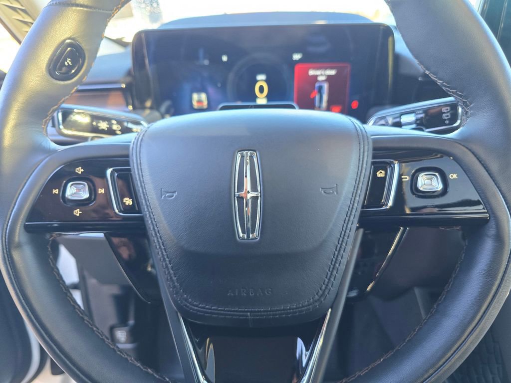 Used 2025 Lincoln Aviator Reserve w/ Jet Appearance Package AWD/4WD image 21