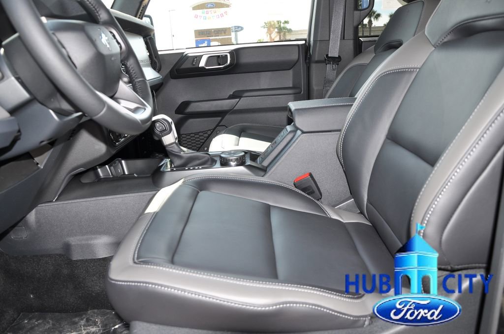 New 2026 Ford Bronco Outer Banks image 10