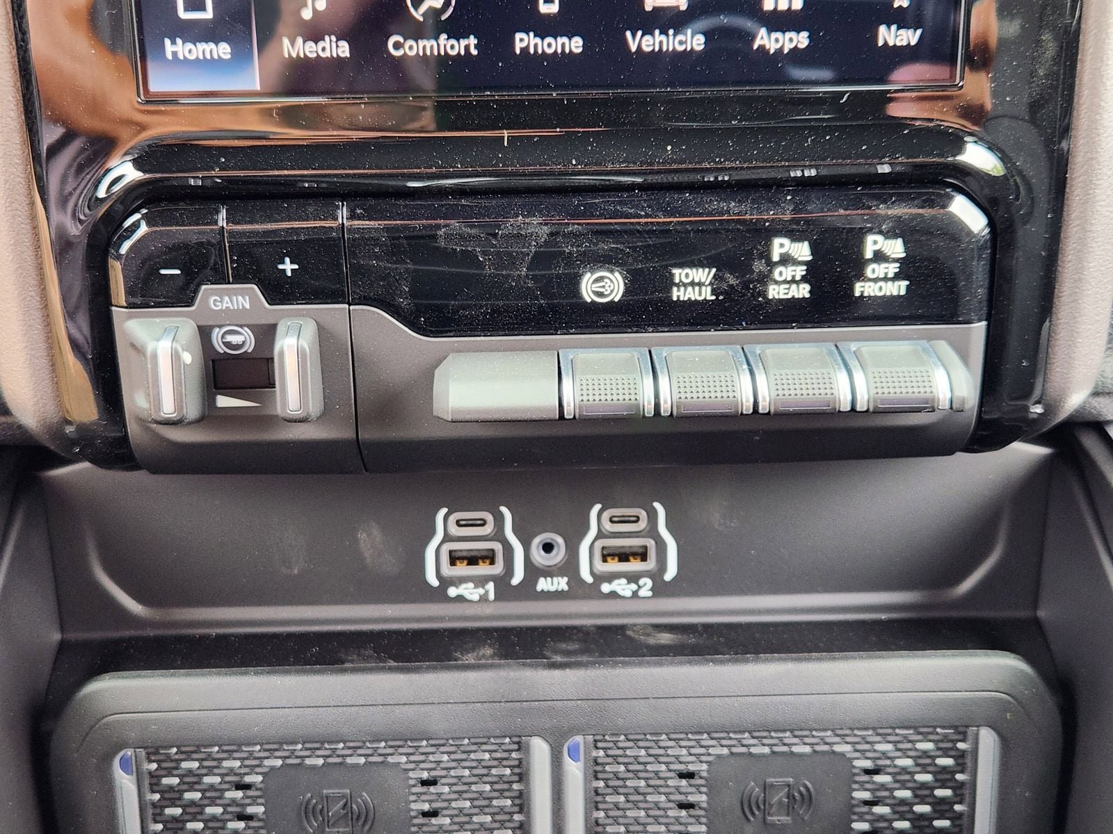 New 2026 RAM 2500 Laramie w/ Night Edition image 27