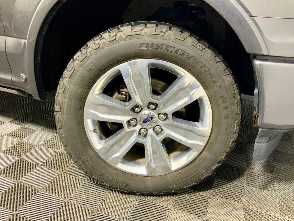 Used 2018 Ford F150 Platinum w/ Equipment Group 701A Luxury image 34