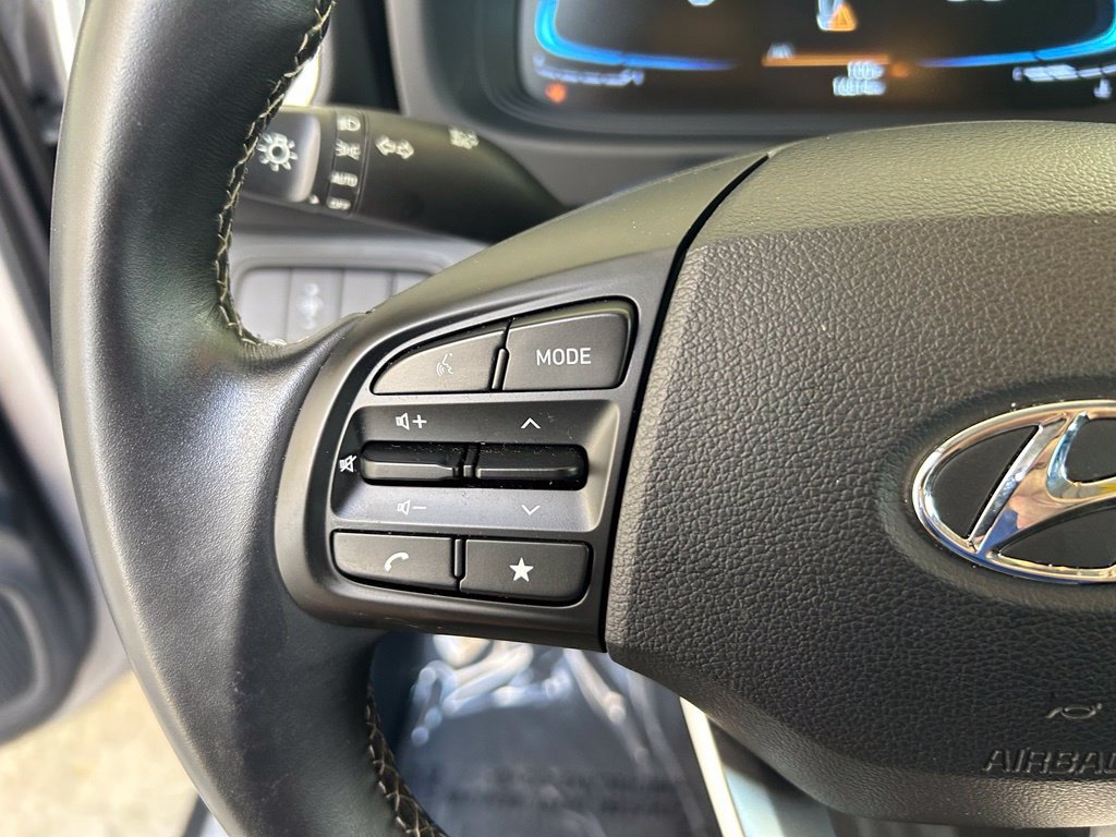 Used 2026 Hyundai Venue SEL FWD image 40