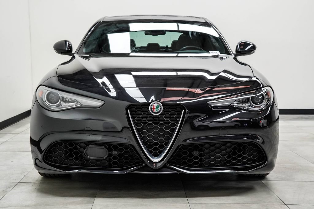 Used 2023 Alfa Romeo Giulia Ti image 6