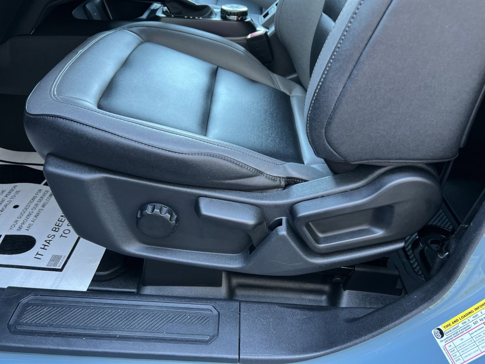 Used 2023 Ford Bronco Black Diamond image 14