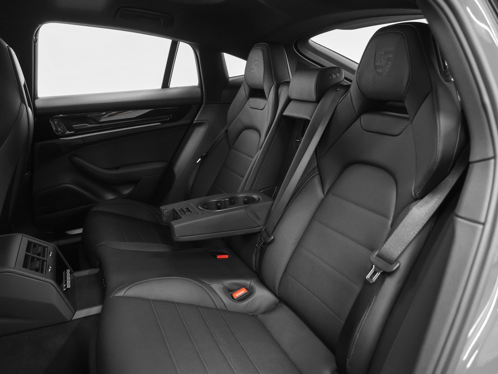 New 2026 Porsche Panamera 4 AWD/4WD image 40