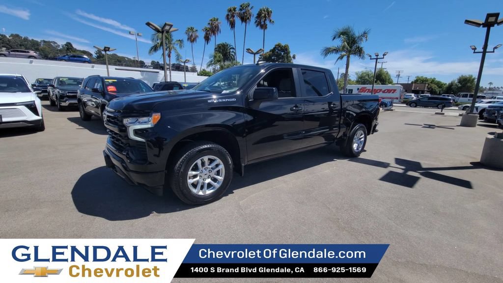 Certified 2026 Chevrolet Silverado 1500 RST RWD image 4