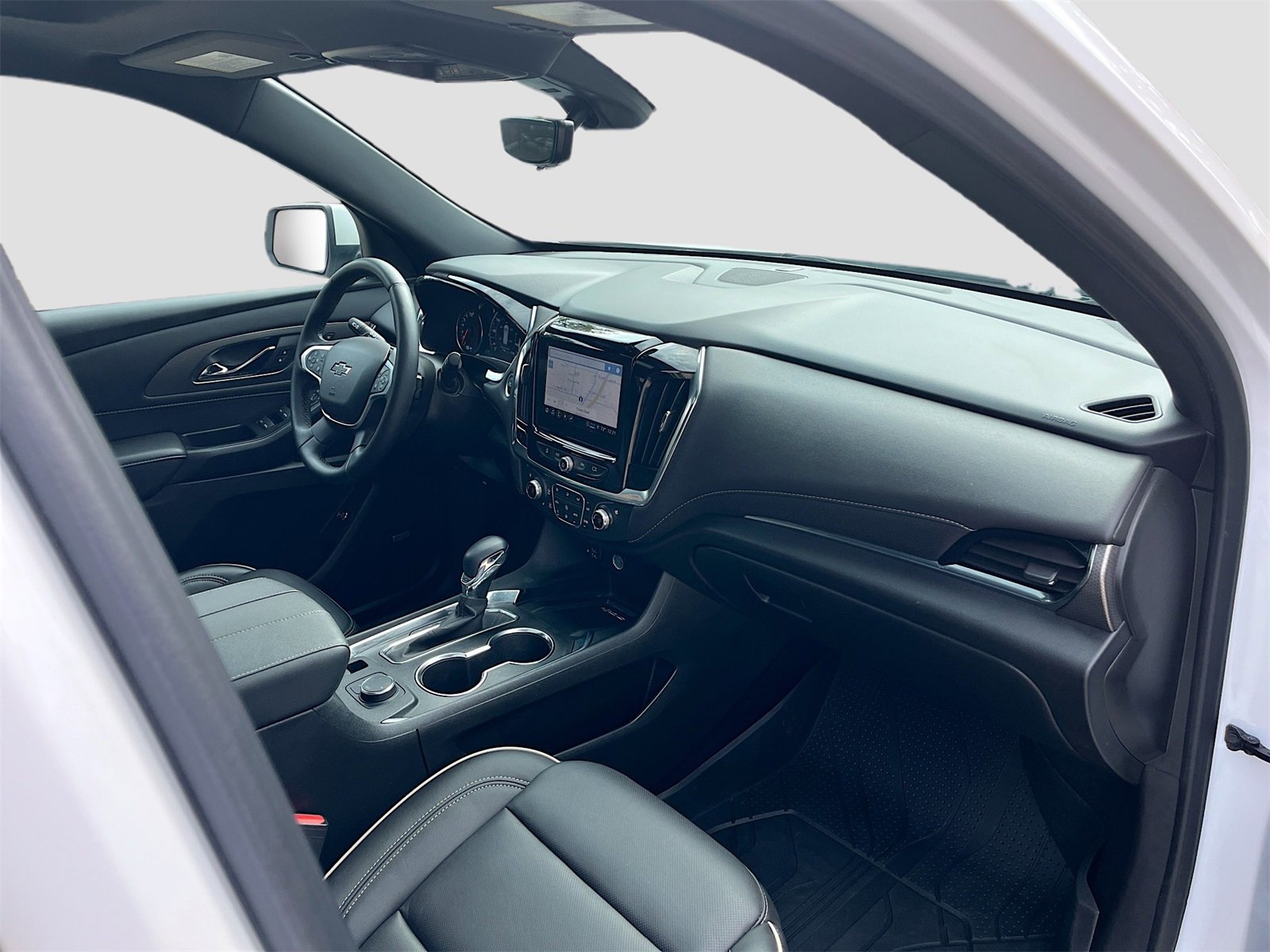 Used 2023 Chevrolet Traverse Premier w/ LPO, Floor Liner Package image 32