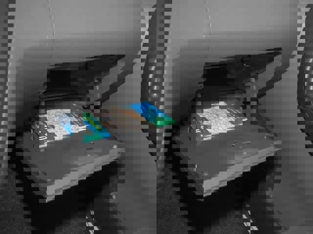 Used 2017 Nissan NV200 S image 15