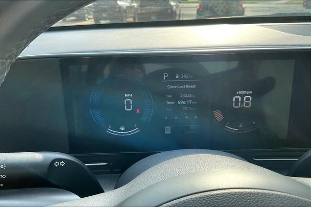 Used 2025 Hyundai Kona SEL AWD/4WD image 13