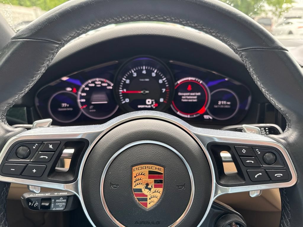 Used 2022 Porsche Cayenne Platinum Edition AWD/4WD image 10
