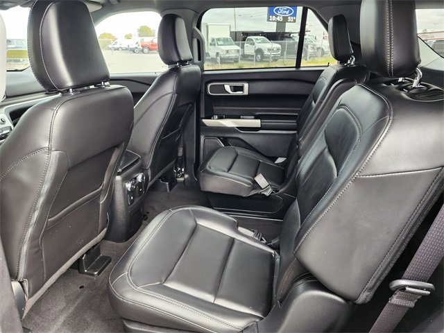 Certified 2022 Ford Explorer XLT w/ Equipment Group 202A image 16