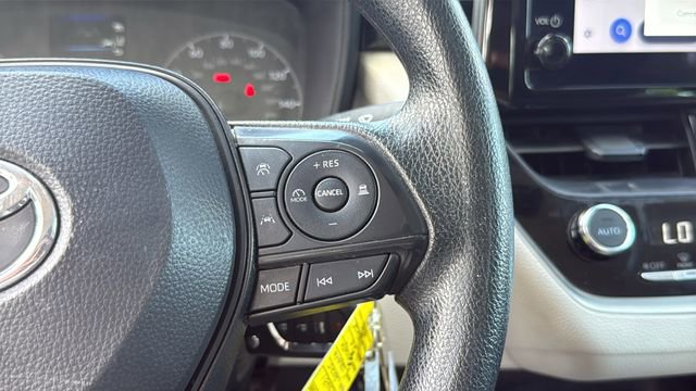 Certified 2025 Toyota Corolla LE image 21
