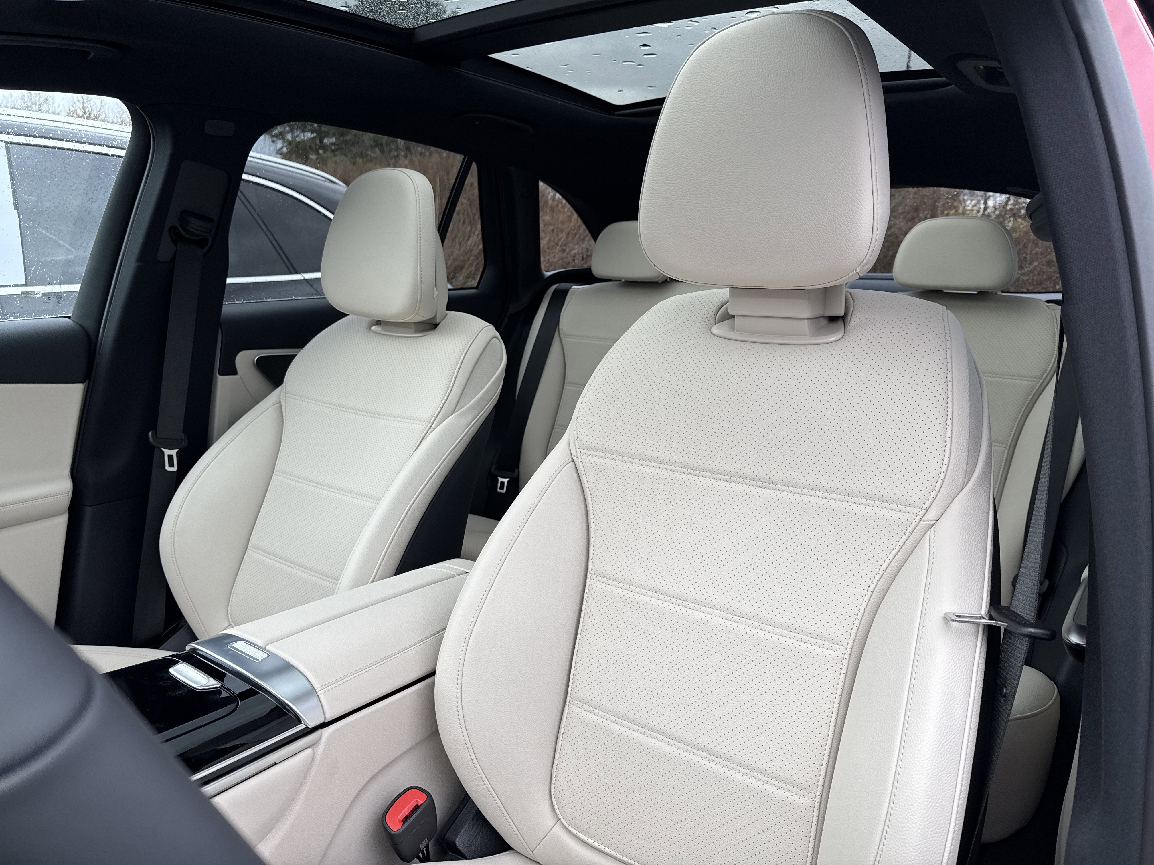 Used 2026 Mercedes-Benz GLC 300 4MATIC image 10