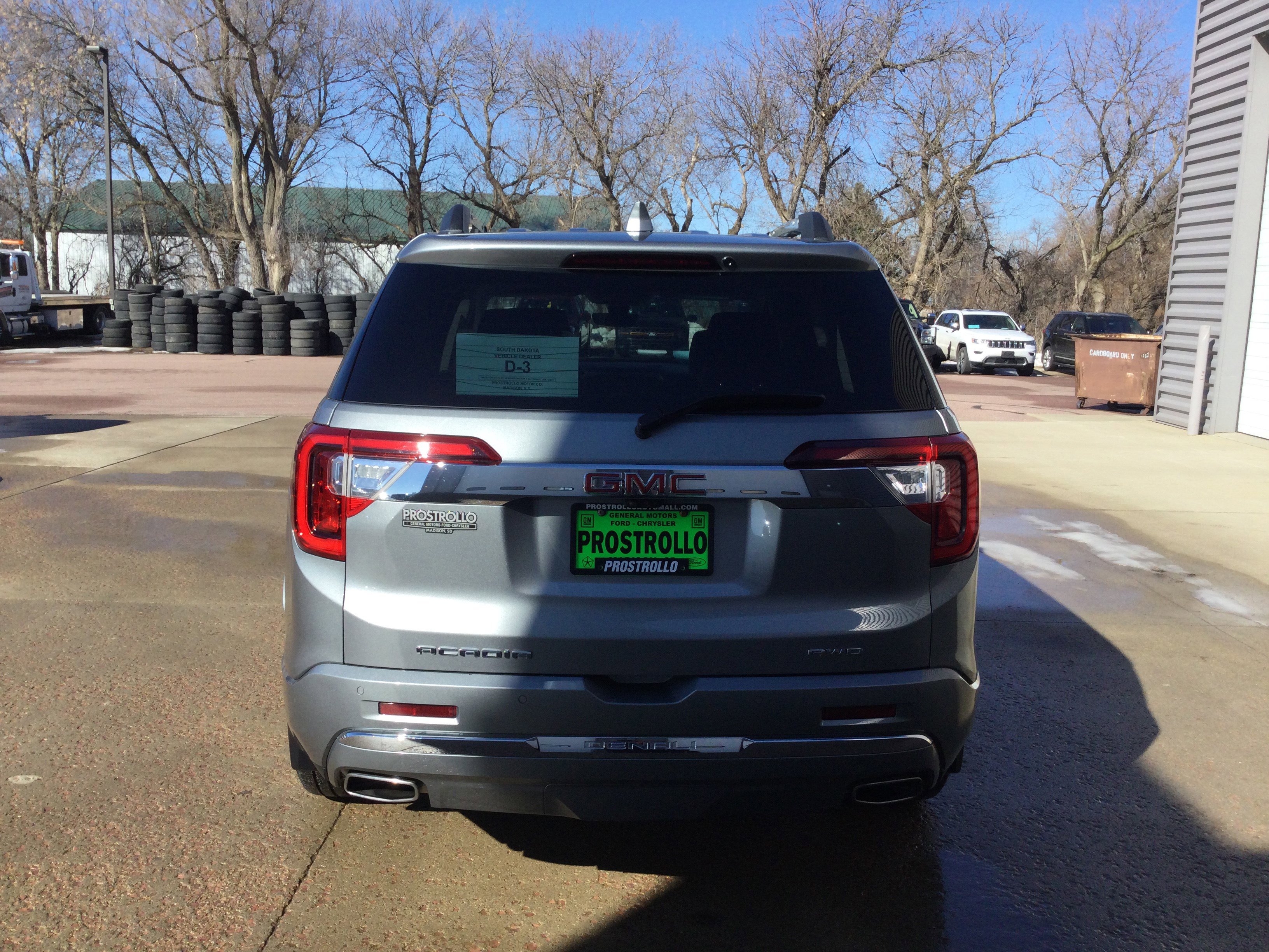 Used 2023 GMC Acadia Denali w/ Denali Ultimate Package image 4