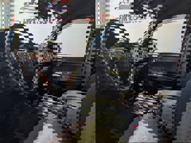 Used 2023 Toyota Tacoma TRD Sport w/ Technology Package image 11