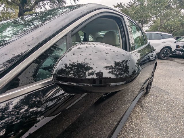 Used 2025 Hyundai Sonata SEL FWD image 12