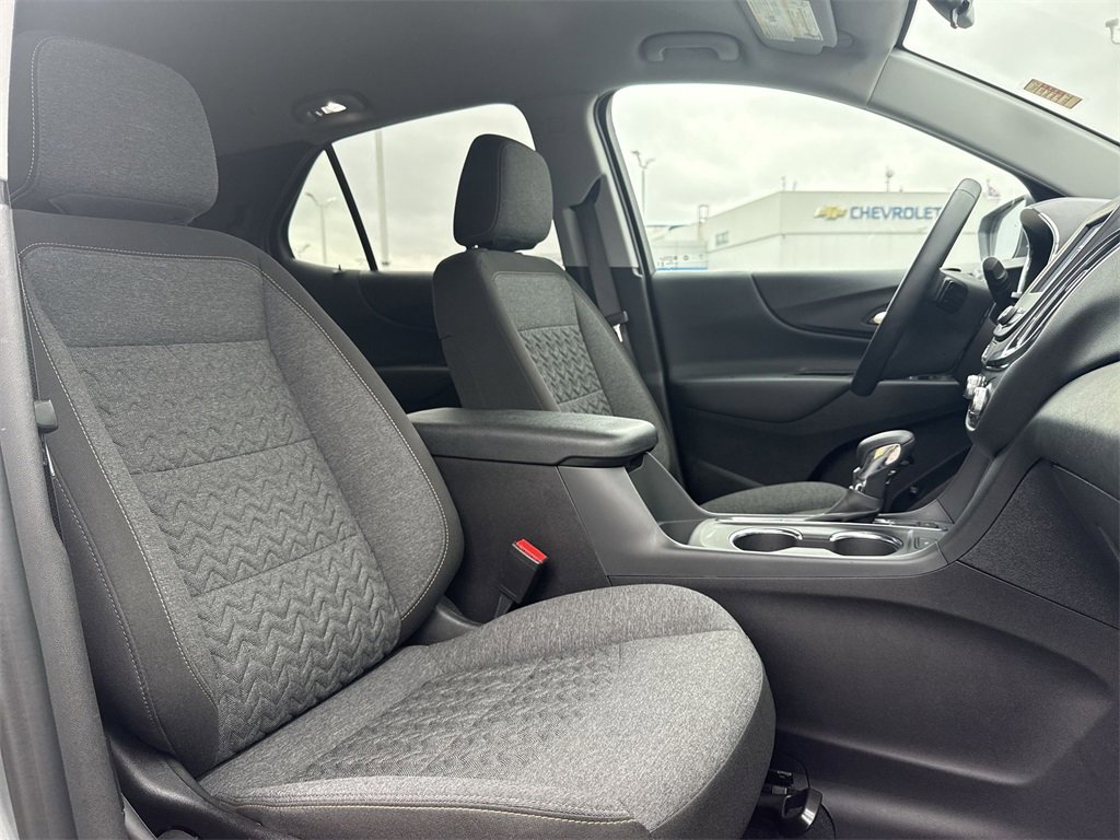Used 2024 Chevrolet Equinox LT image 25