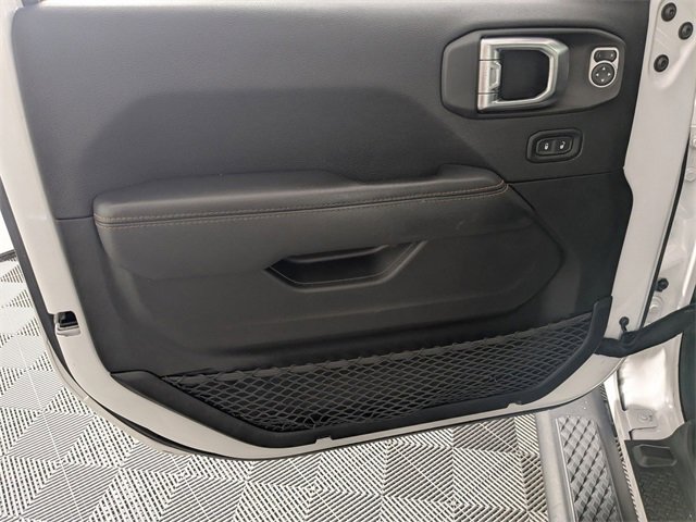 Used 2022 Jeep Gladiator Mojave w/ Trailer Tow Package image 10