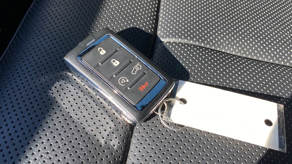 Used 2023 Jeep Grand Cherokee L Overland AWD/4WD image 42