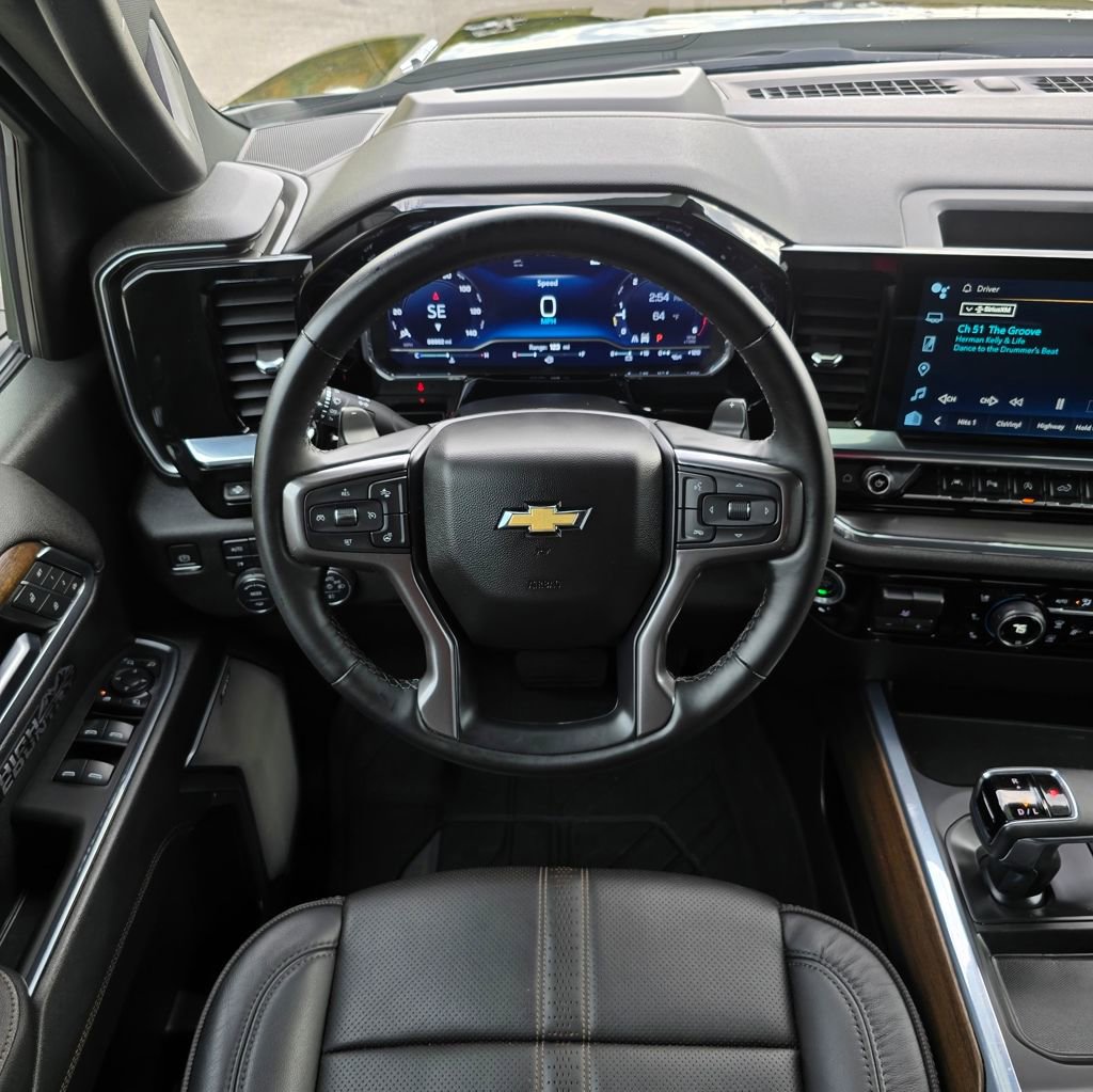 Used 2024 Chevrolet Silverado 1500 High Country w/ High Country Premium Package image 8