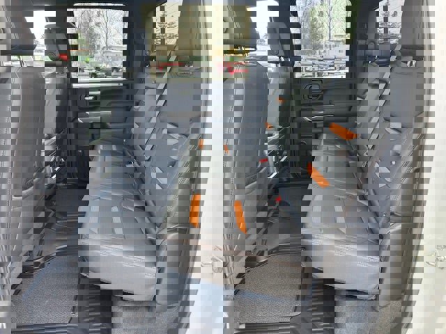 Used 2021 GMC Sierra 2500 AT4 w/ AT4 Premium Plus Package image 18