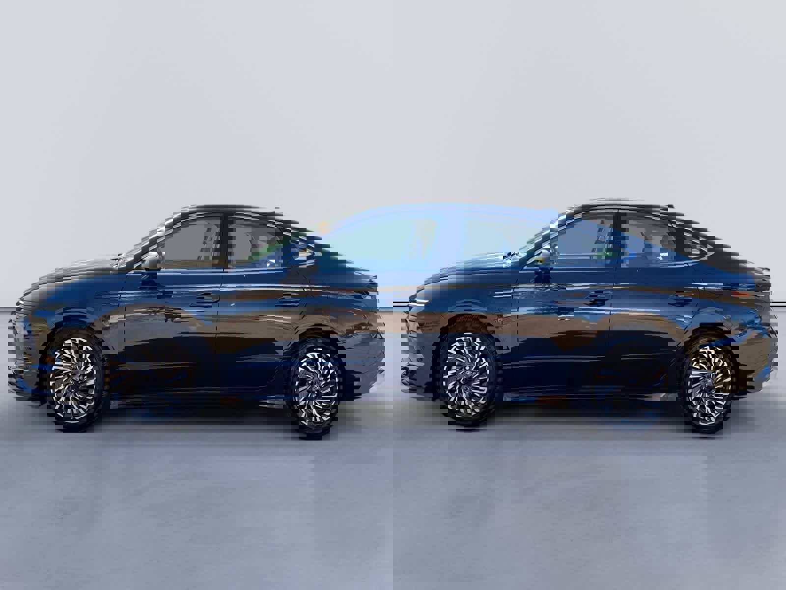 Used 2025 Hyundai Sonata Limited image 6