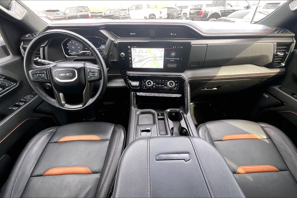 Used 2025 GMC Sierra 2500 AT4 w/ Technology Package AWD/4WD image 10