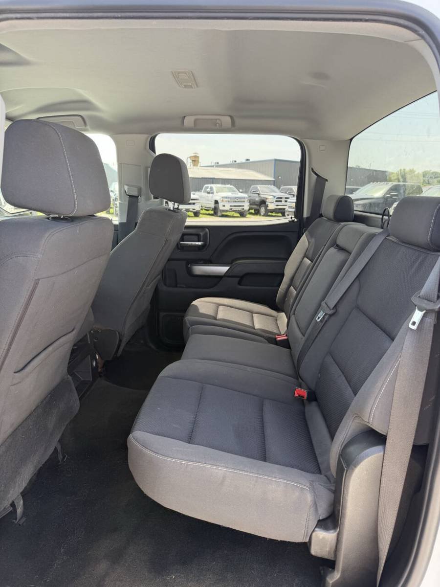 Used 2018 Chevrolet Silverado 2500 LT AWD/4WD image 14