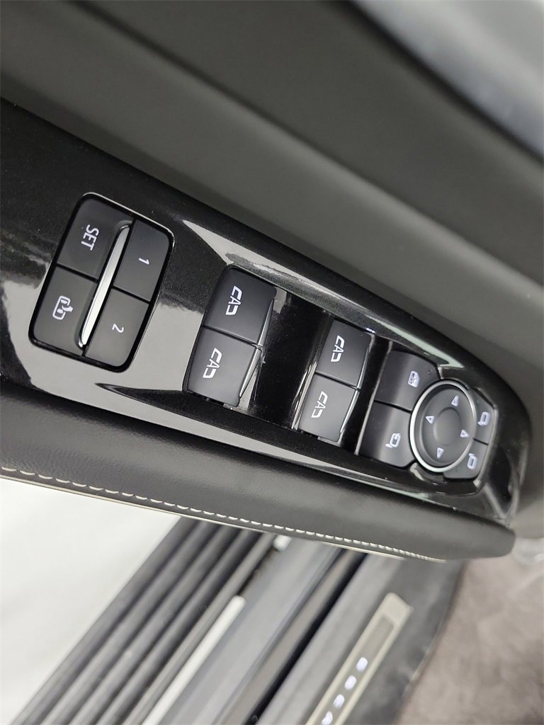 Used 2024 Cadillac Escalade V w/ Heavy-Duty Trailer Package image 21