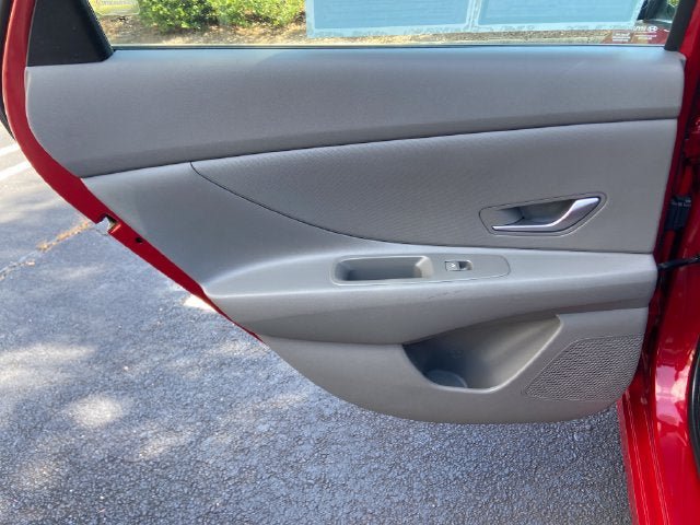 Used 2023 Hyundai Elantra Blue FWD image 21