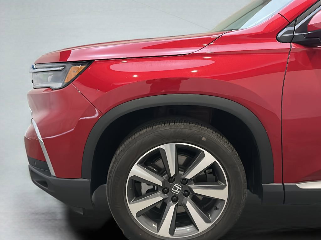 Certified 2025 Honda Pilot Elite image 12